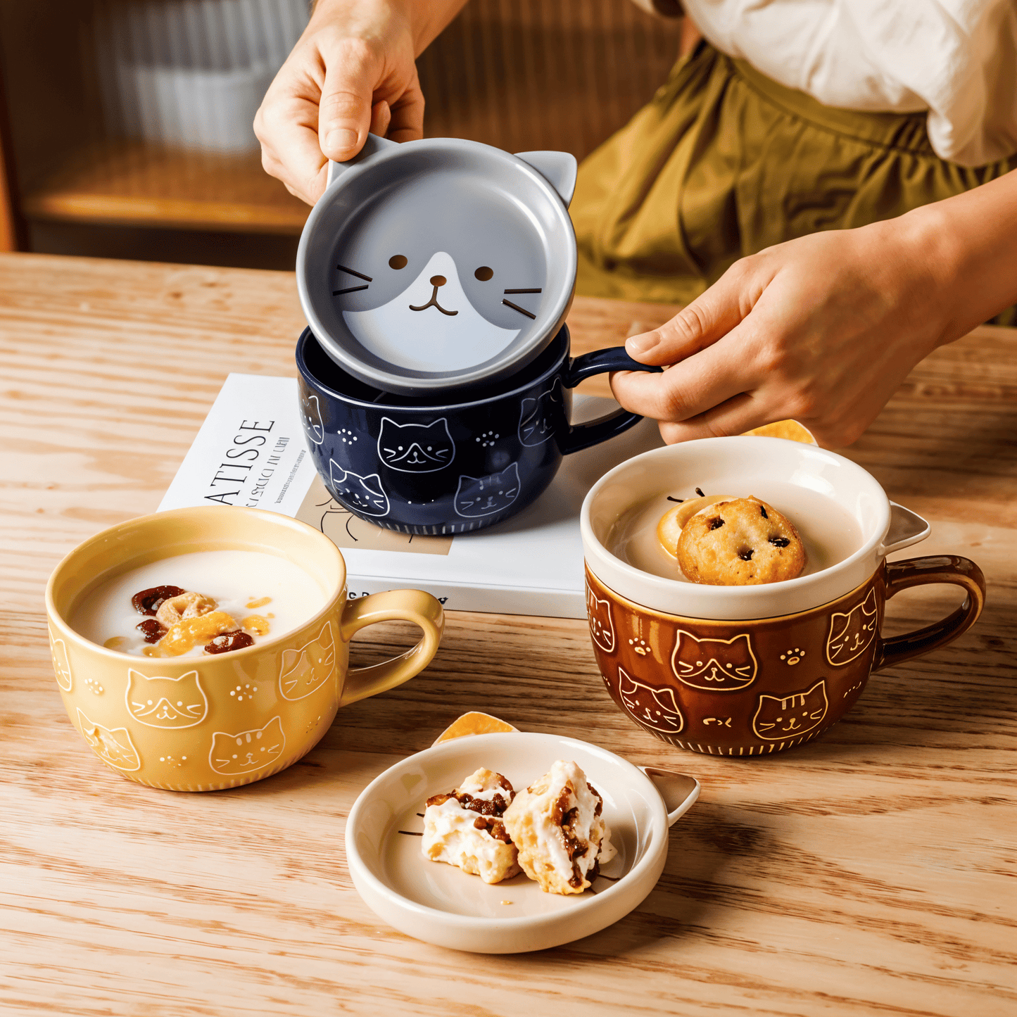 Japanese Cat Coffee Mug Set