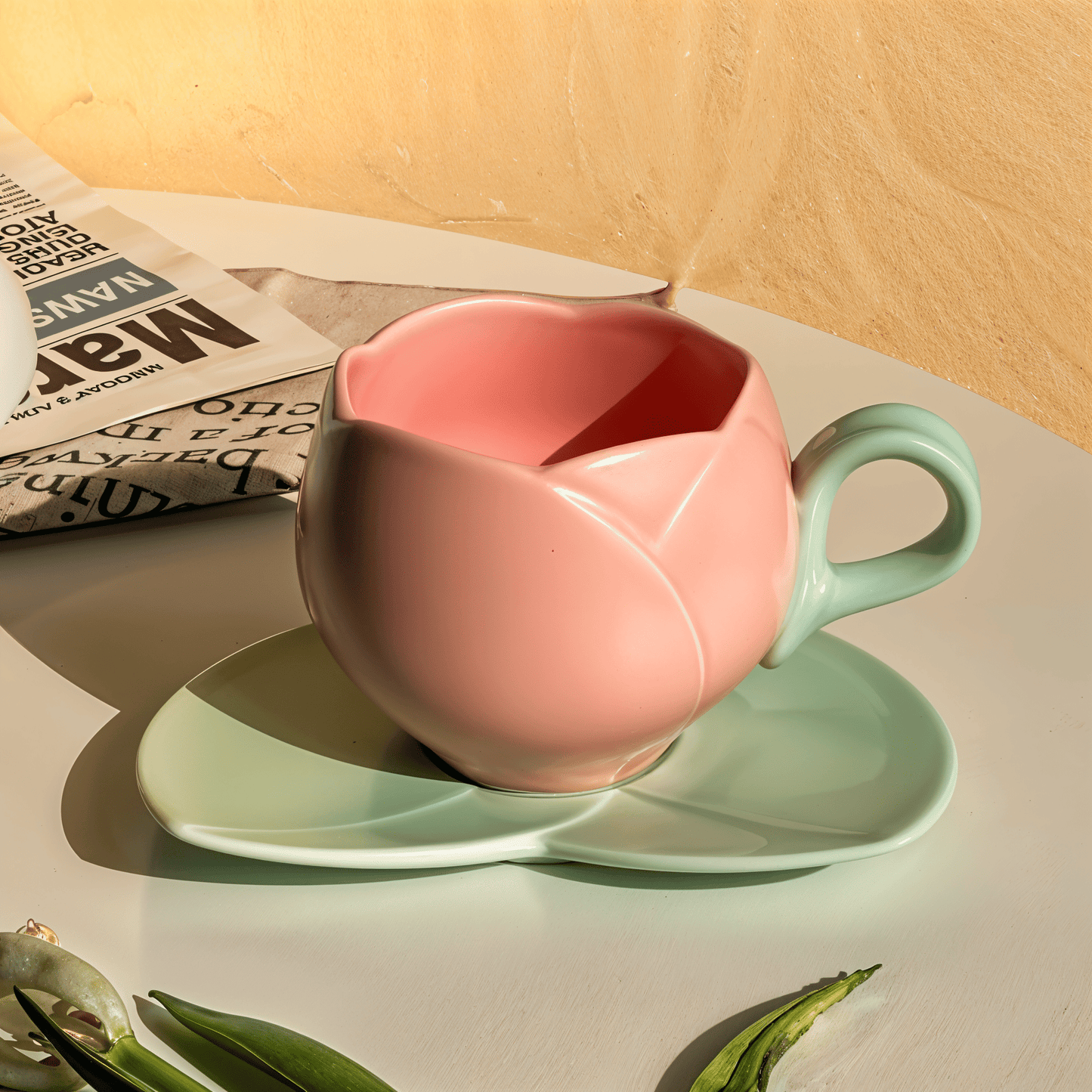 Elegant Tulip Coffee Cup Set