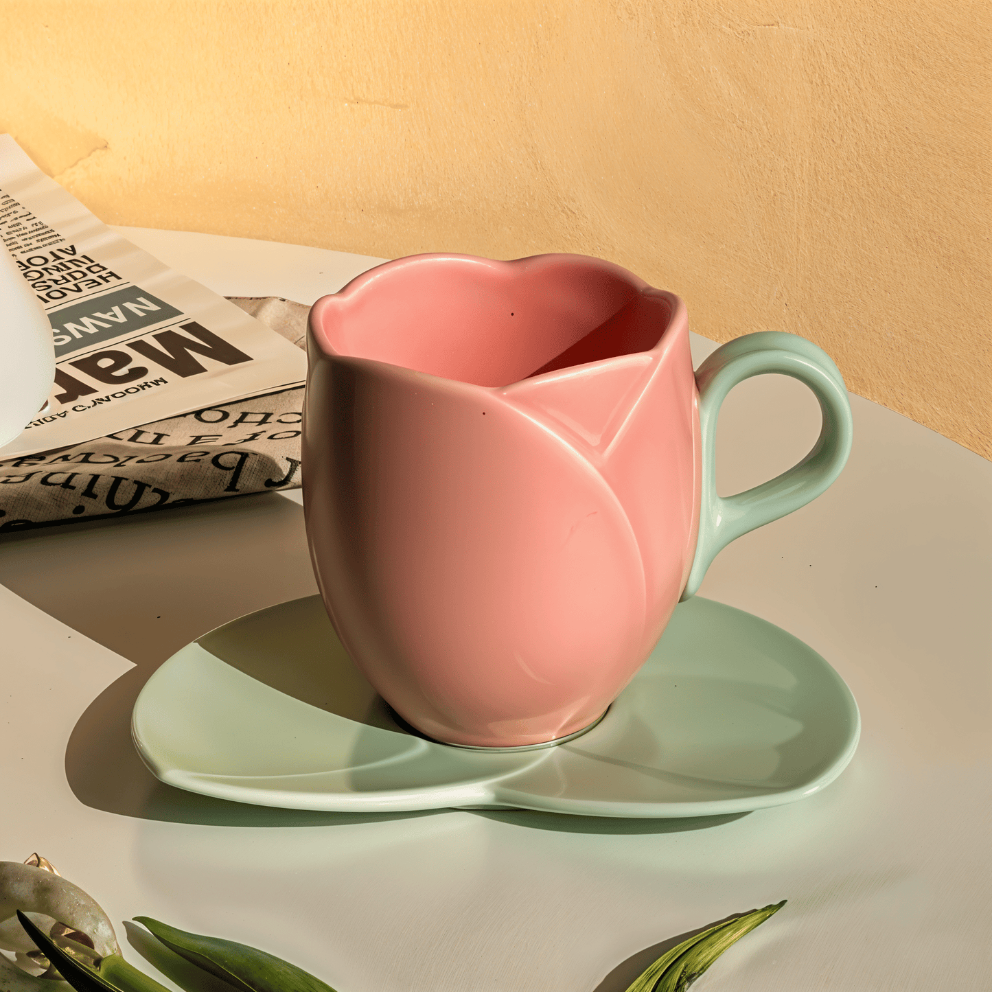 Elegant Tulip Coffee Cup Set