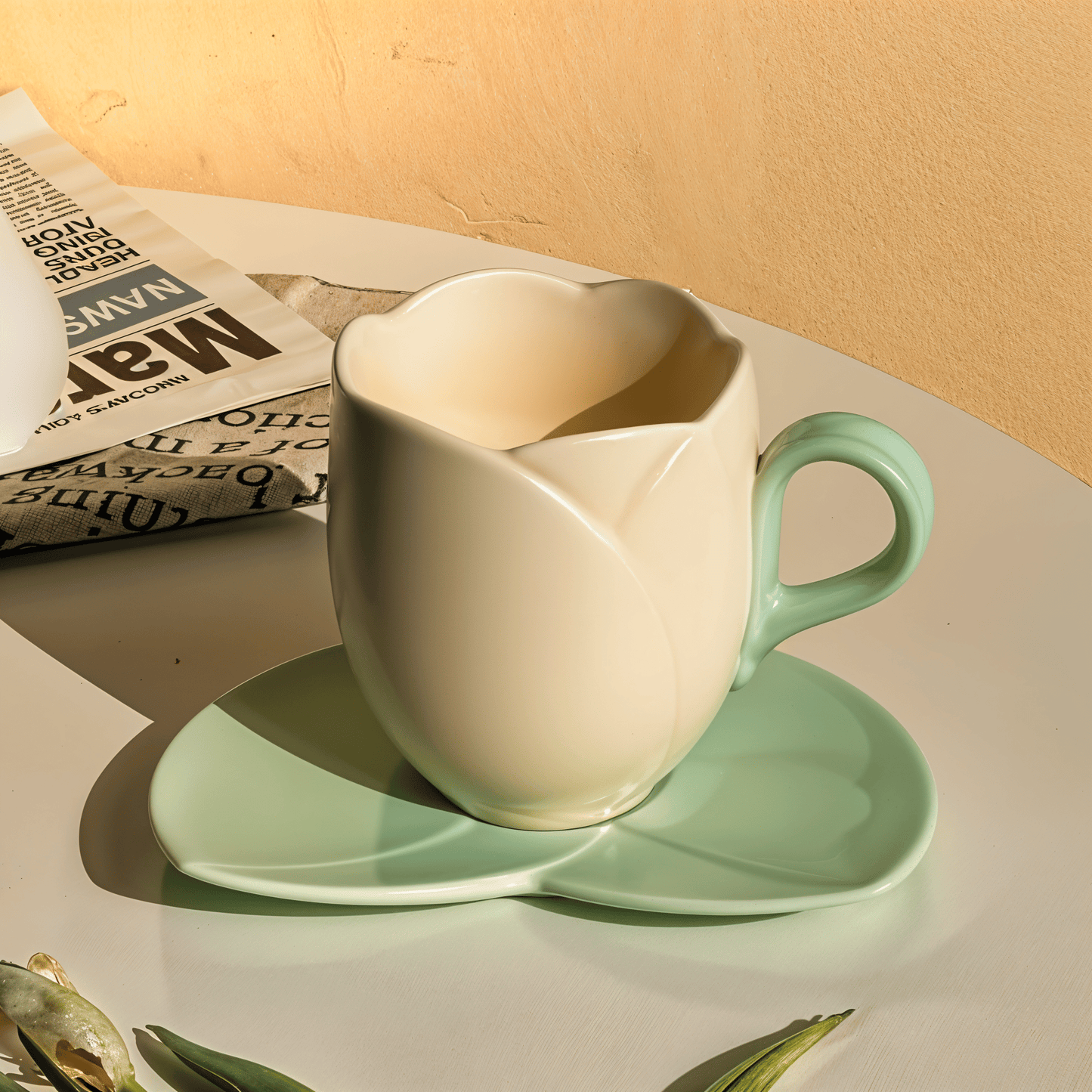 Elegant Tulip Coffee Cup Set
